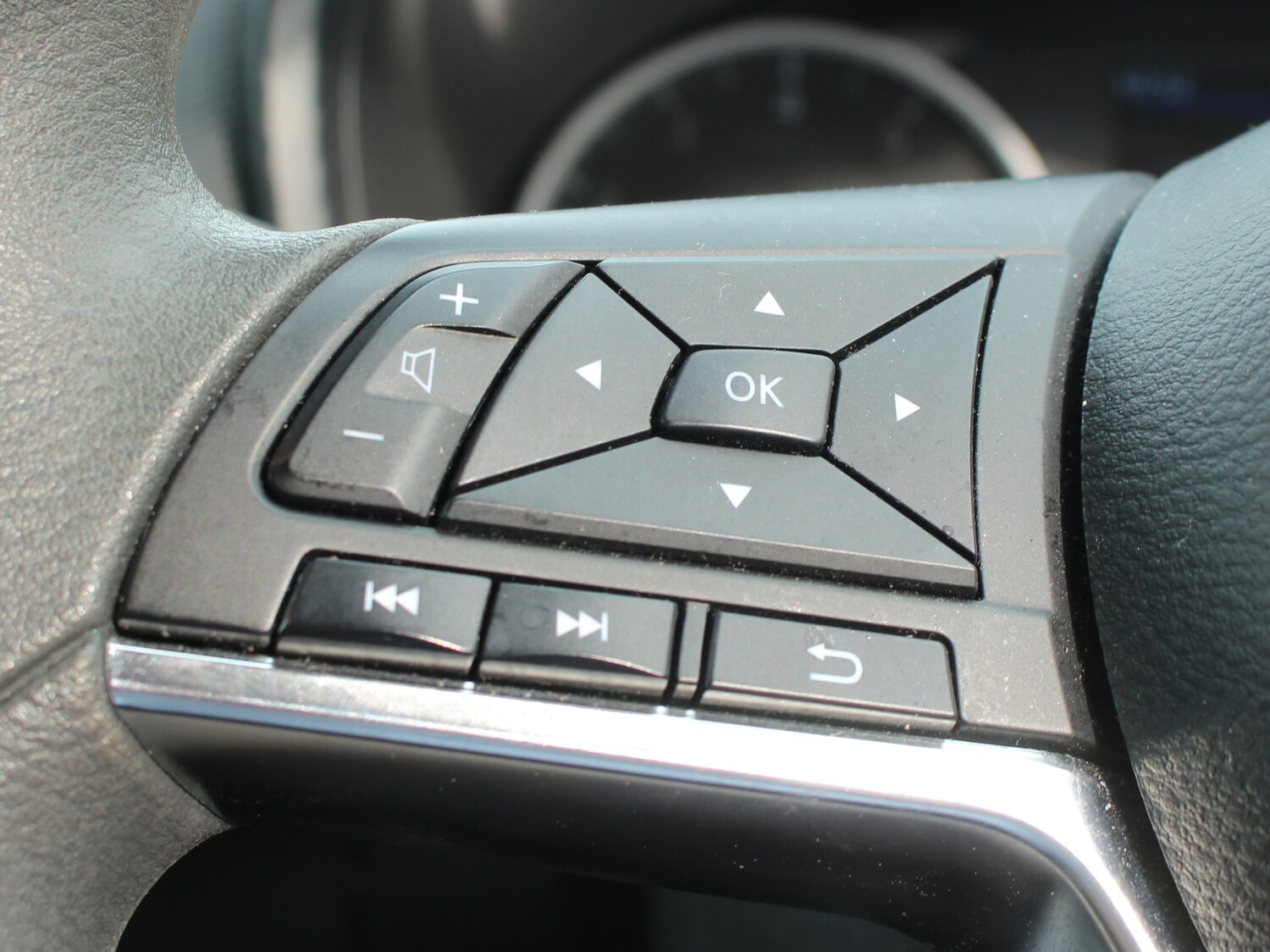 Used Nissan Juke 2023 for sale - 75999319: Photo 14