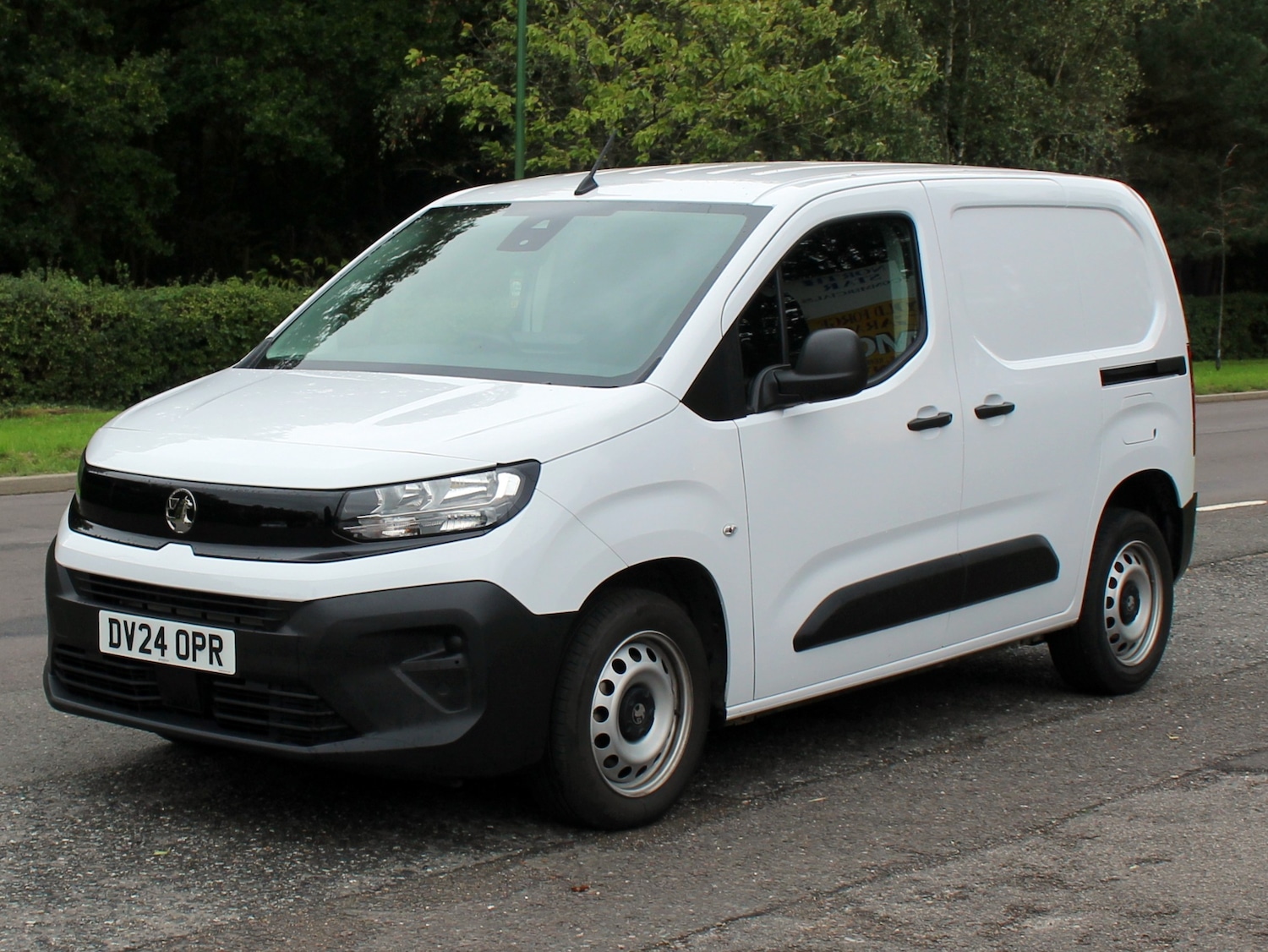 Used Vauxhall Combo 2024 for sale - 75974929: Photo 1