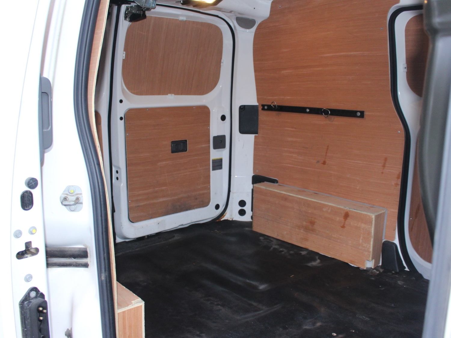 Used Nissan e-NV200 2021 for sale - 76961905: Photo 11