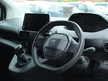 Used Peugeot Partner 2020 for sale - 75399240: Photo