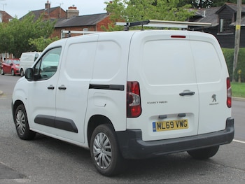 Used Peugeot Partner 2020 for sale - 75399240: Photo