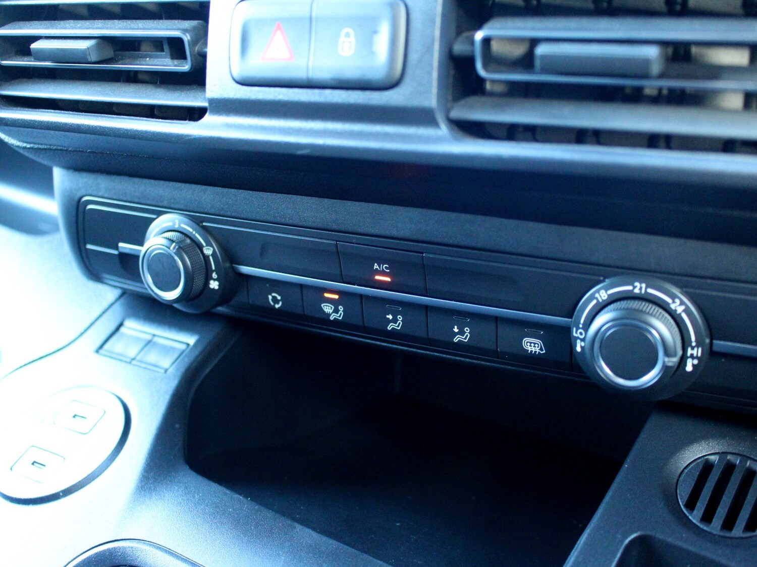 Used Vauxhall Combo 2024 for sale - 76883942: Photo 25