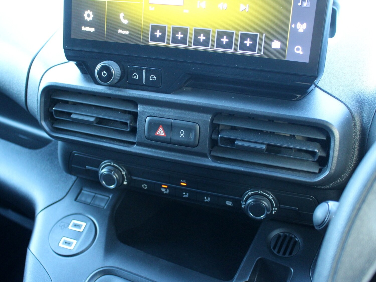 Used Vauxhall Combo 2024 for sale - 76883942: Photo 50