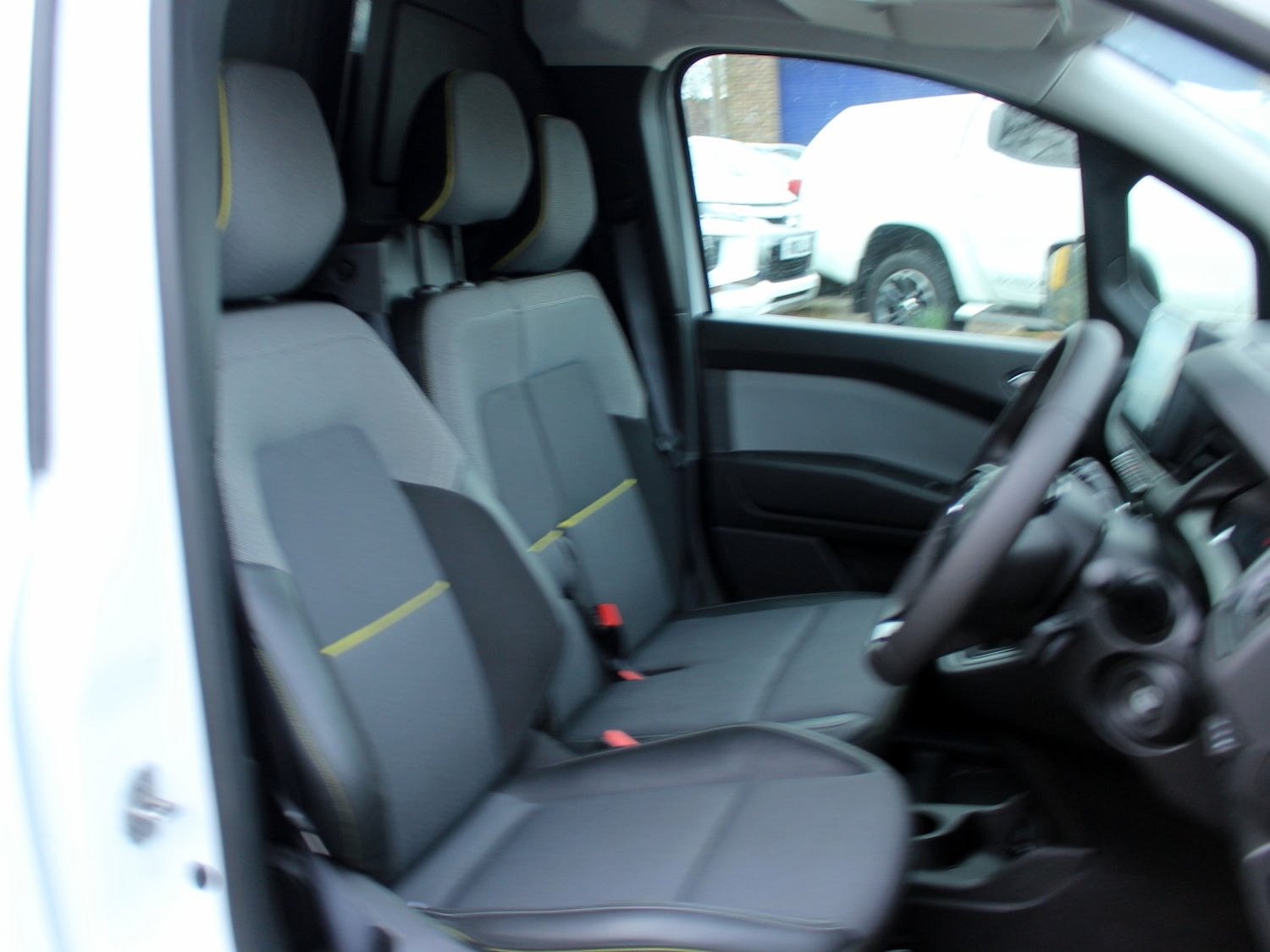 Used Renault Kangoo 2024 for sale - 76961886: Photo 35