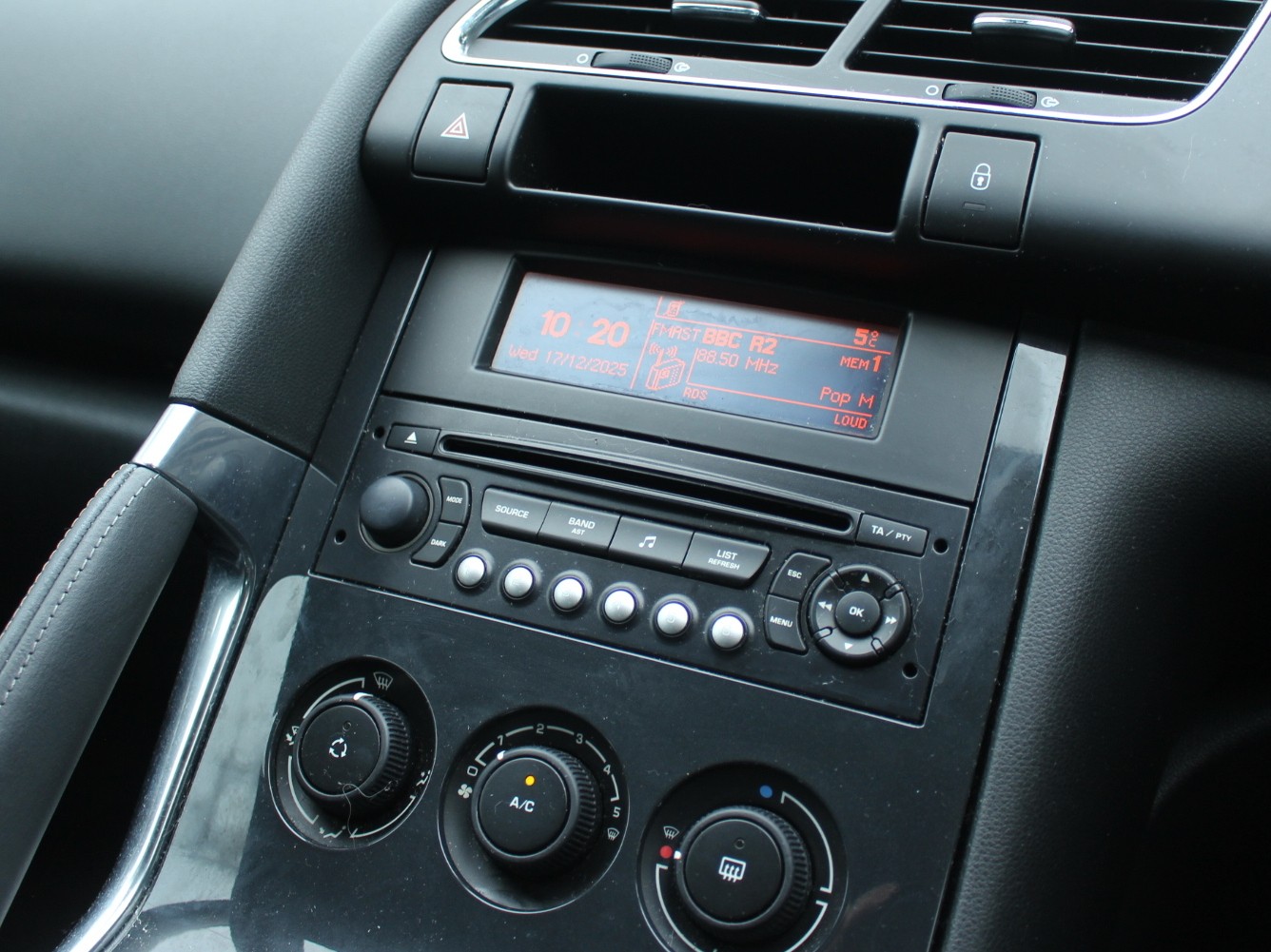 Used Peugeot 3008 2012 for sale - 76969086: Photo 16