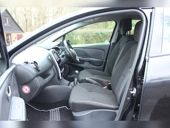 Used Renault Clio 2016 for sale - 77483285: Photo