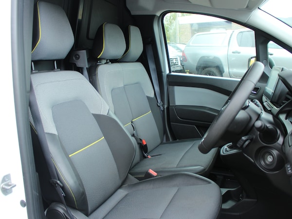 Used Renault Kangoo 2024 for sale - 75632639: Photo 16
