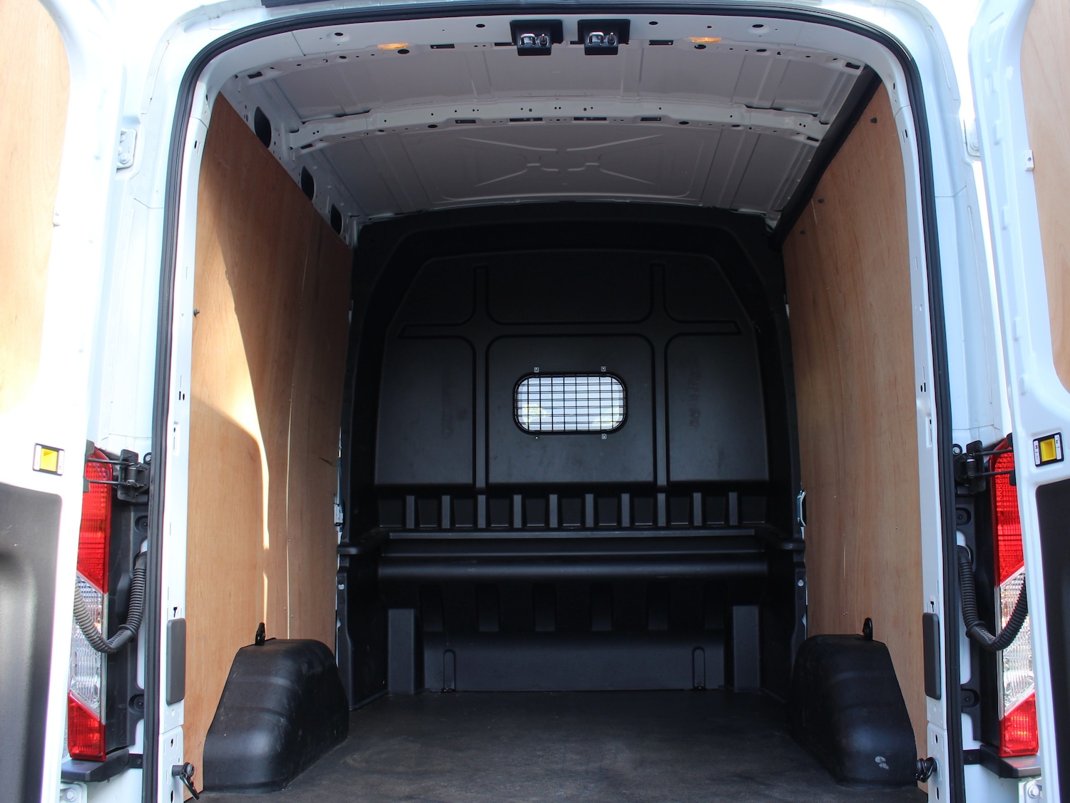 Used Ford Transit 2024 for sale - 76064988: Photo 3