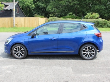 Used Renault Clio 2022 for sale - 78912418: Photo