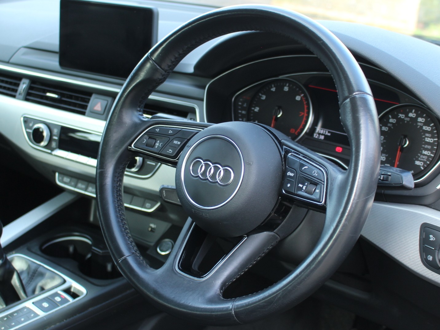 Used Audi A4 2018 for sale - 77382076: Photo 13