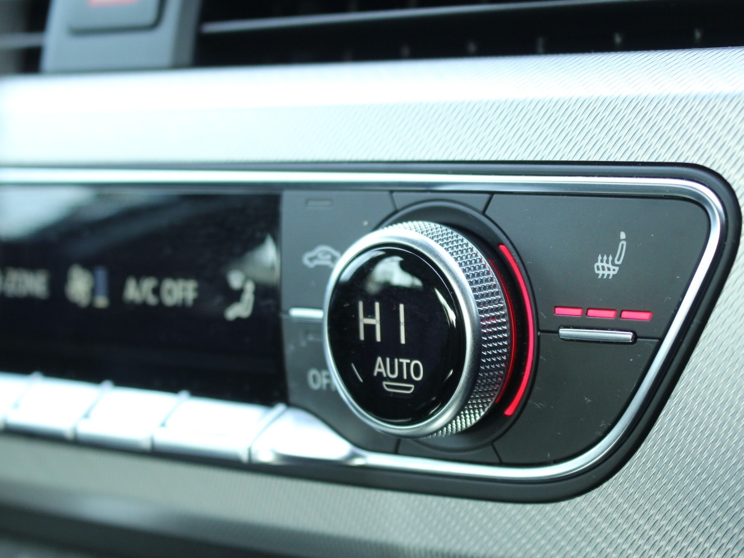 Used Audi A4 2018 for sale - 77382076: Photo 28