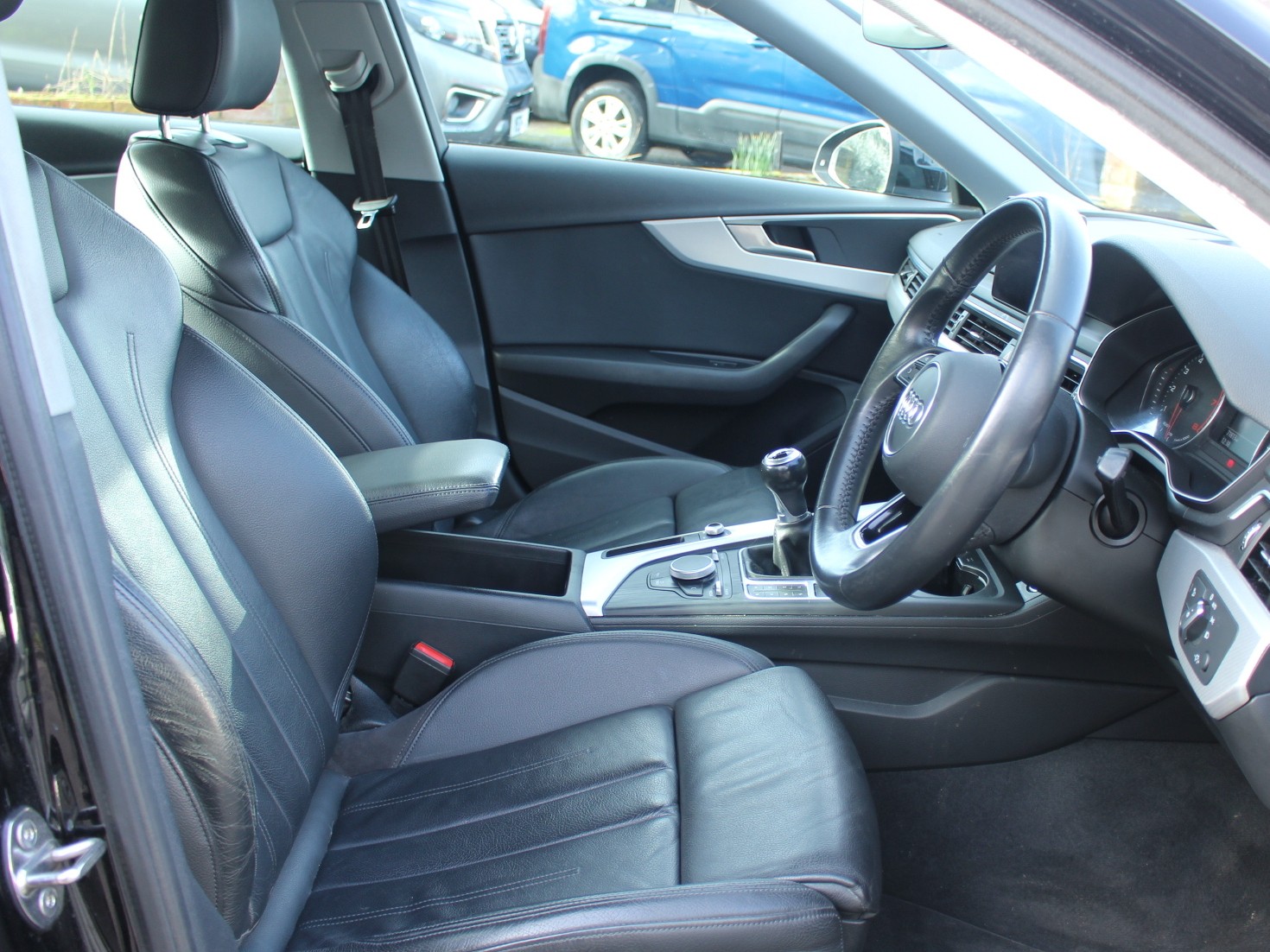 Used Audi A4 2018 for sale - 77382076: Photo 9