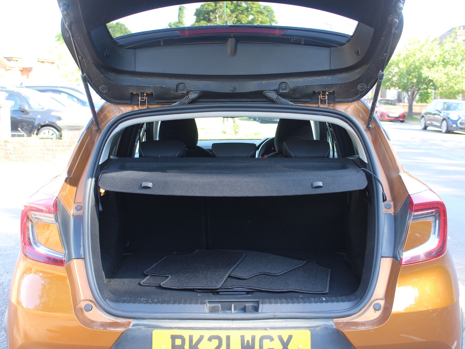 Vehicle 21
