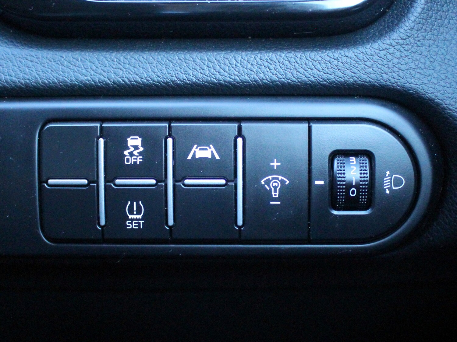 Used Kia Ceed 2025 for sale - 76735725: Photo 12