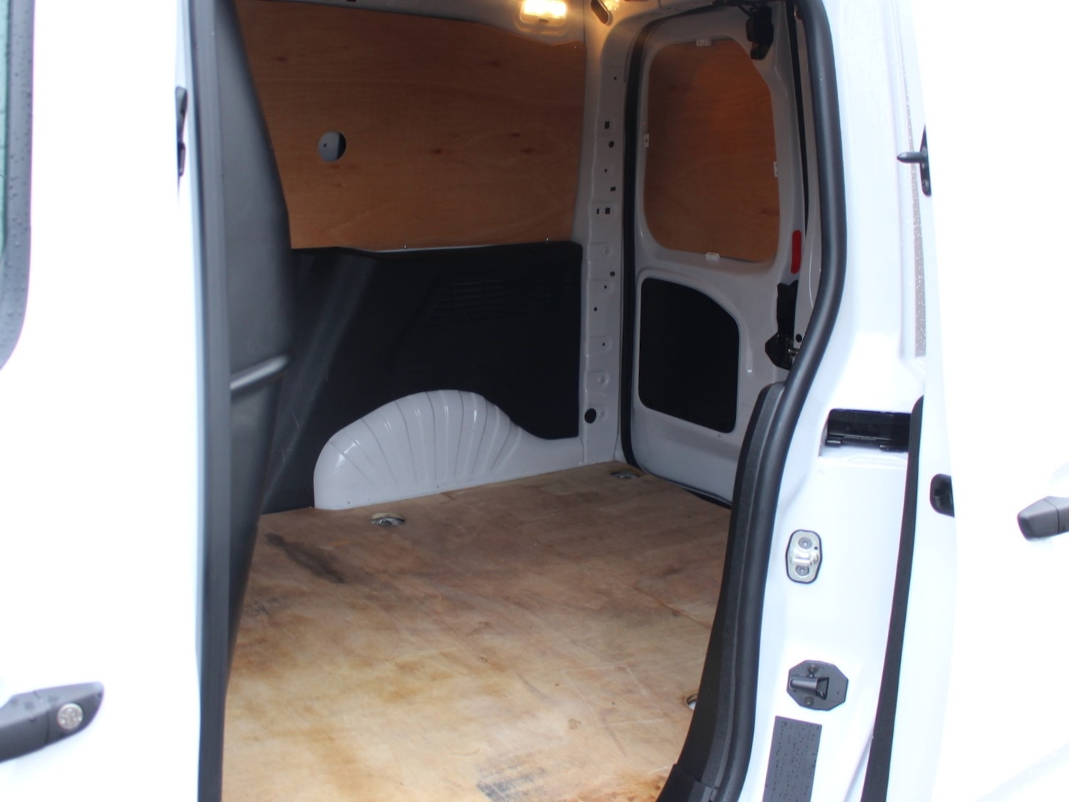 Used Vauxhall Combo 2024 for sale - 77200810: Photo 32