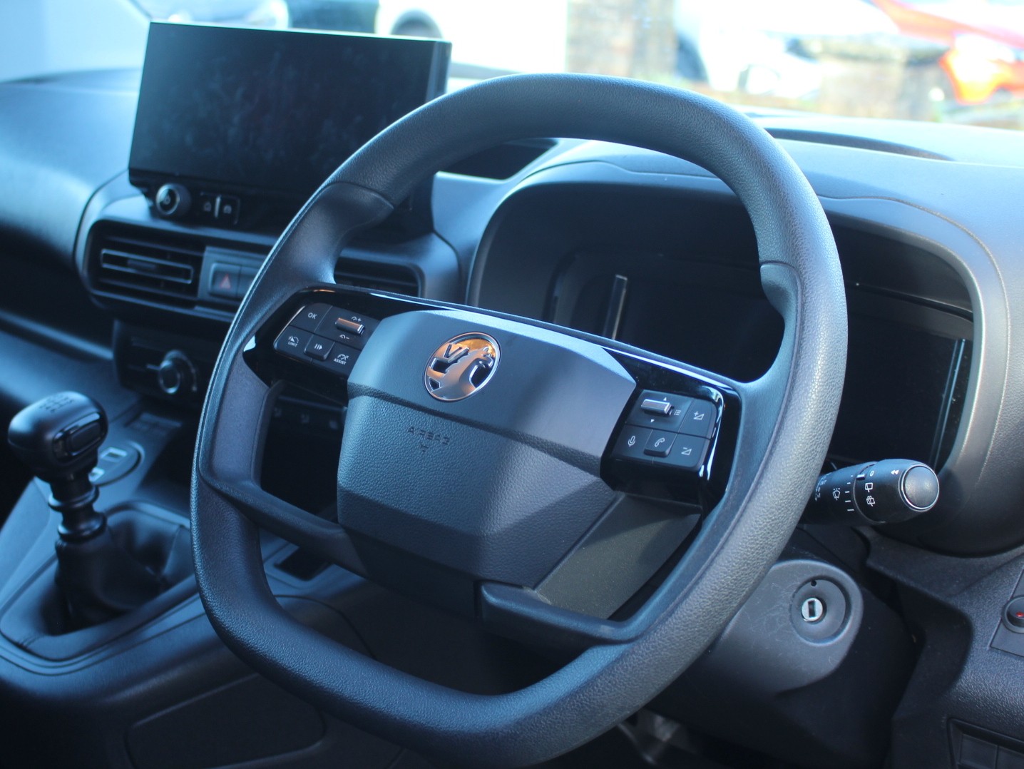 Used Vauxhall Combo 2024 for sale - 77200810: Photo 4