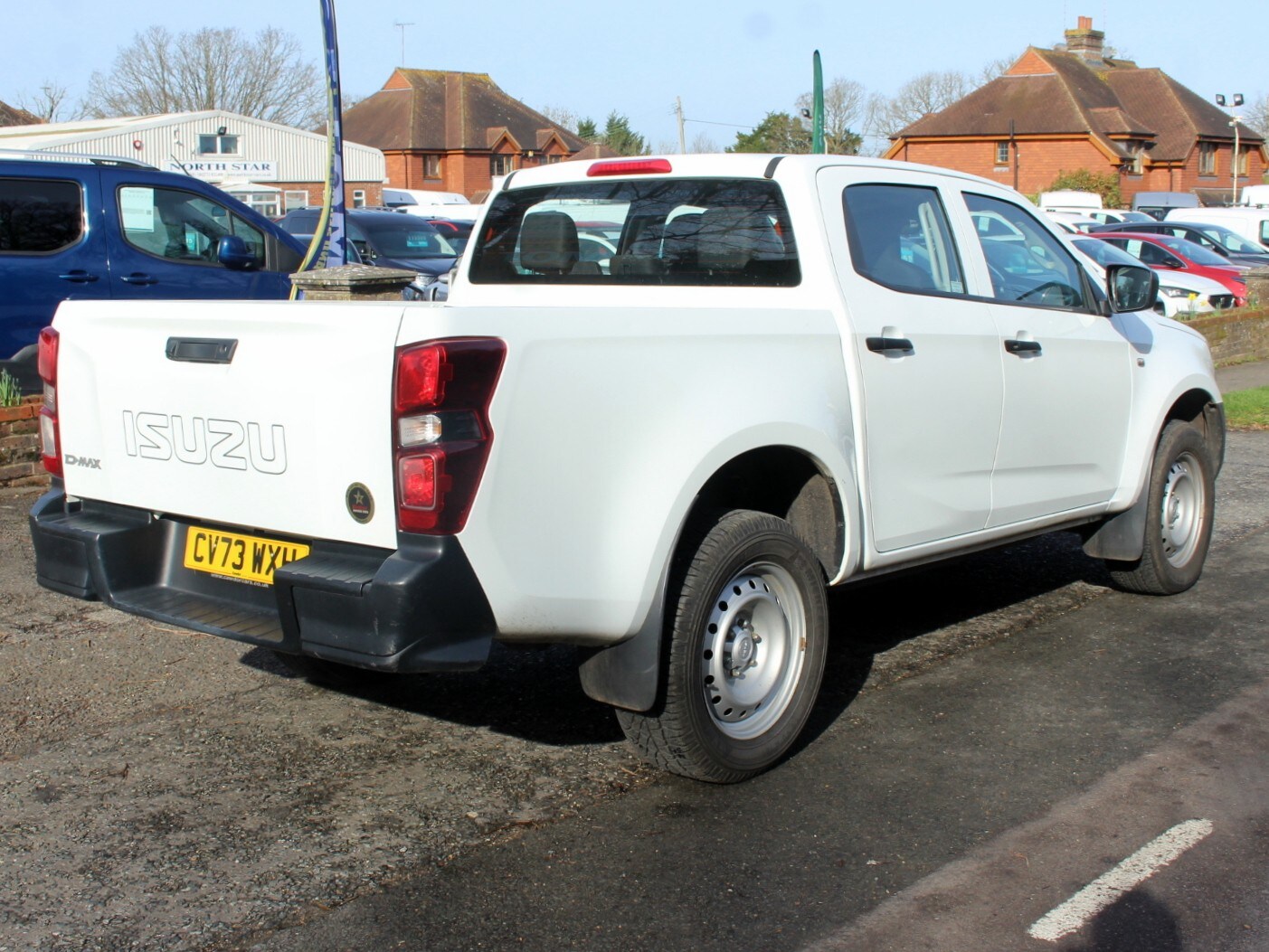 Used Isuzu D-Max 2023 for sale - 77520066: Photo 2