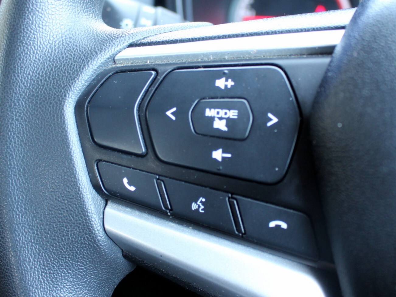 Used Isuzu D-Max 2023 for sale - 77520066: Photo 31