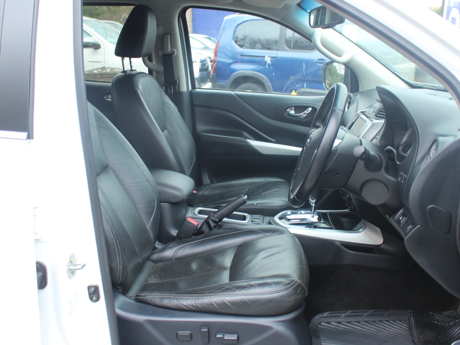 Used Nissan Navara 2021 for sale - 77654070: Photo 14