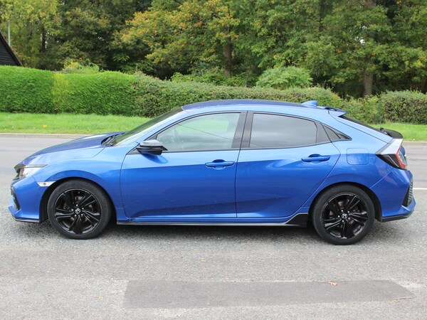 Used Honda Civic 2019 for sale - 76274526: Photo 2