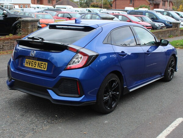 Used Honda Civic 2019 for sale - 76274526: Photo 5