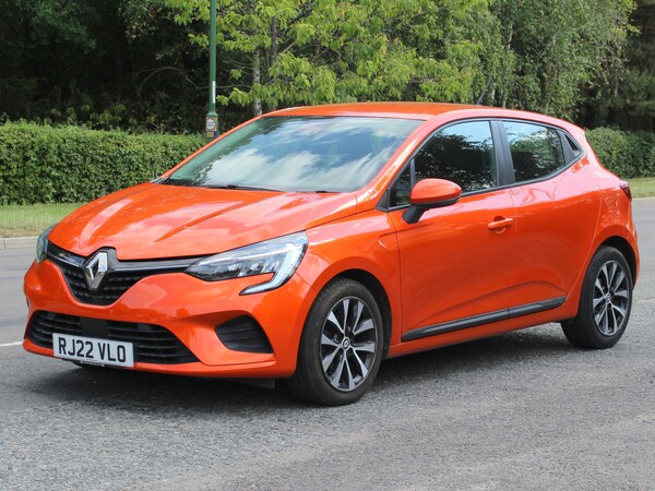 Used Renault Clio 2022 for sale - 75655712: Photo 1