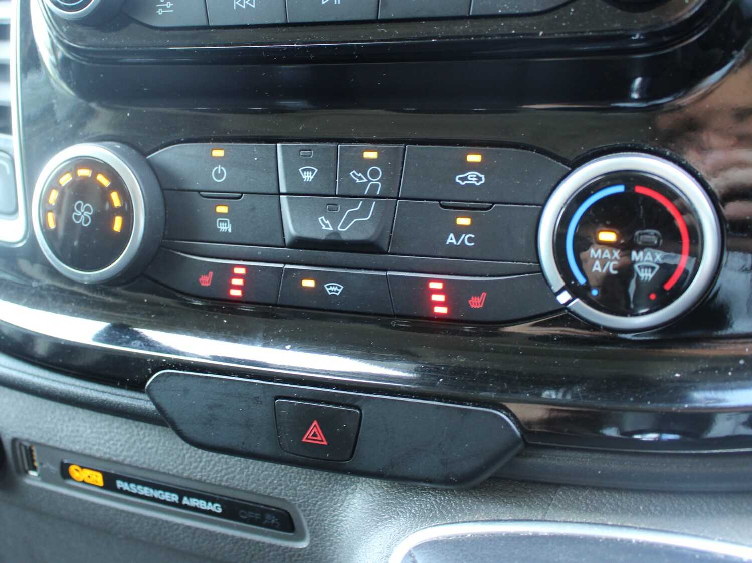 Used Ford Transit Custom 2023 for sale - 75632620: Photo 37