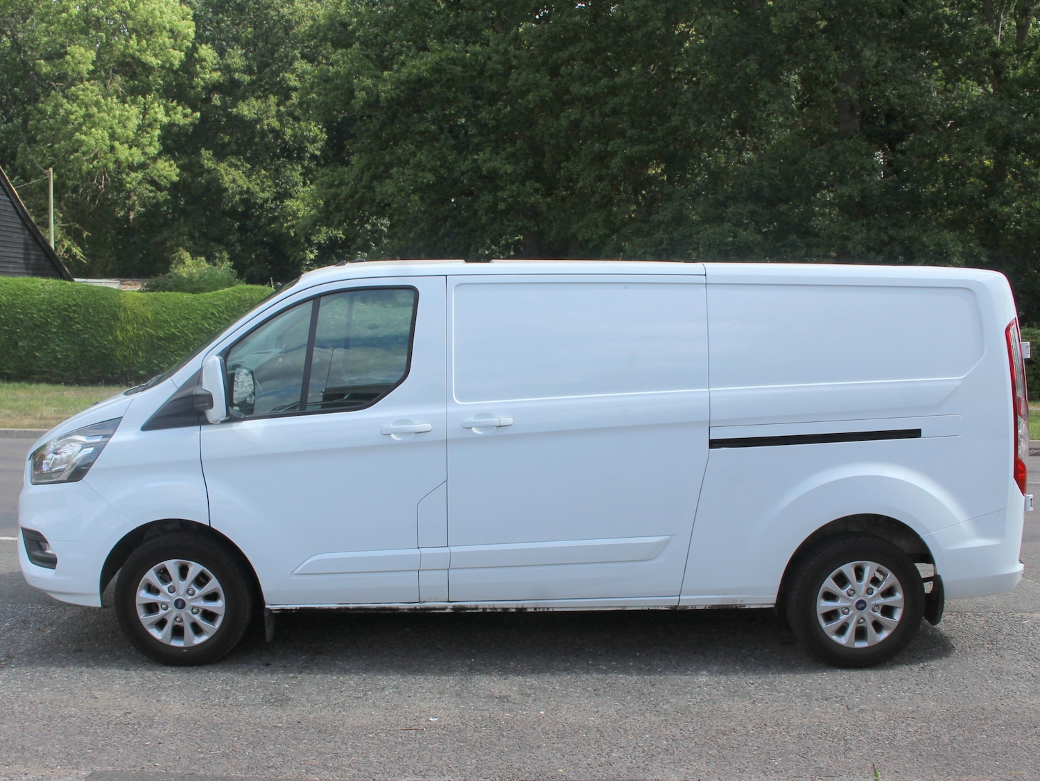 Used Ford Transit Custom 2023 for sale - 75632620: Photo 4