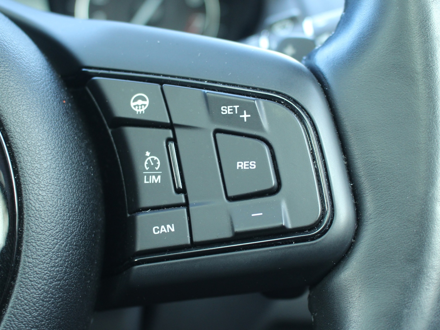 Used Jaguar F-Type 2015 for sale - 76557792: Photo 17