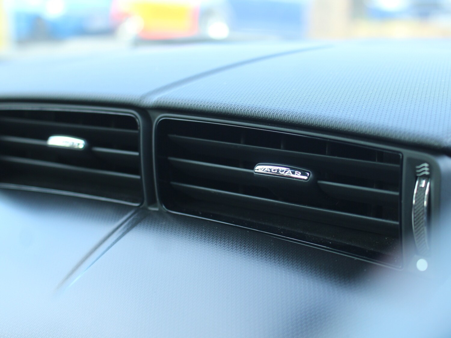 Used Jaguar F-Type 2015 for sale - 76557792: Photo 36