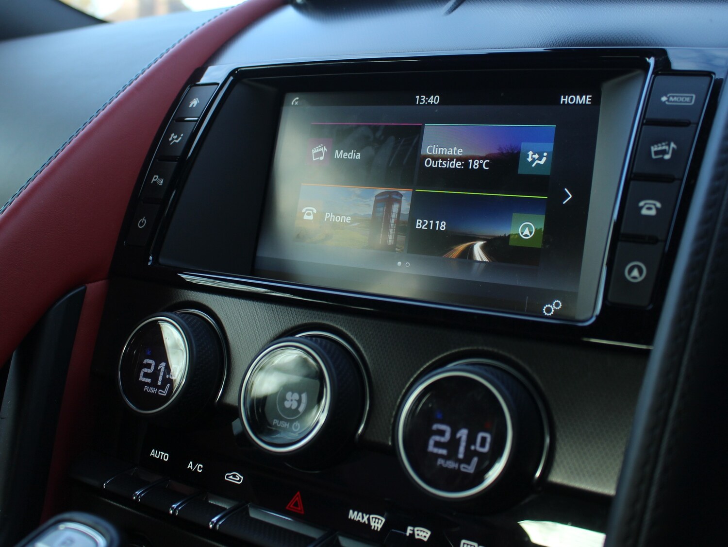 Used Jaguar F-Type 2015 for sale - 76557792: Photo 37