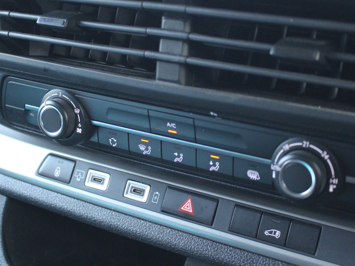 Used Vauxhall Vivaro 2024 for sale - 77262895: Photo 25