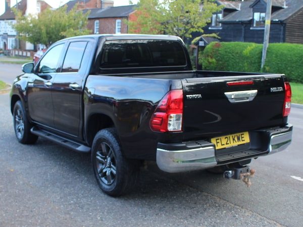 Used Toyota Hilux 2021 for sale - 76232301: Photo 3