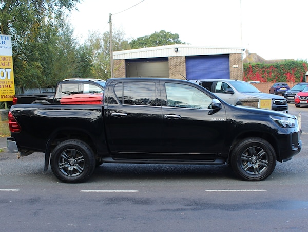 Used Toyota Hilux 2021 for sale - 76232301: Photo 6