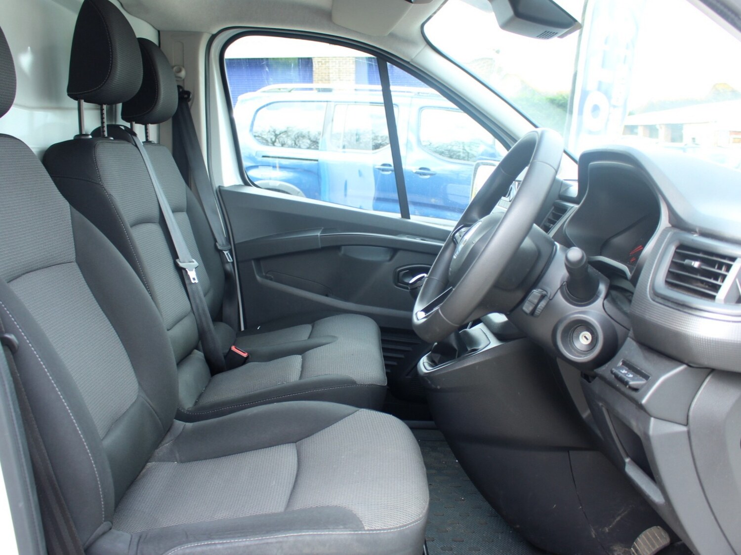 Used Renault Trafic 2023 for sale - 77654081: Photo 37