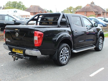 Used Nissan Navara 2016 for sale - 76224974: Photo 2