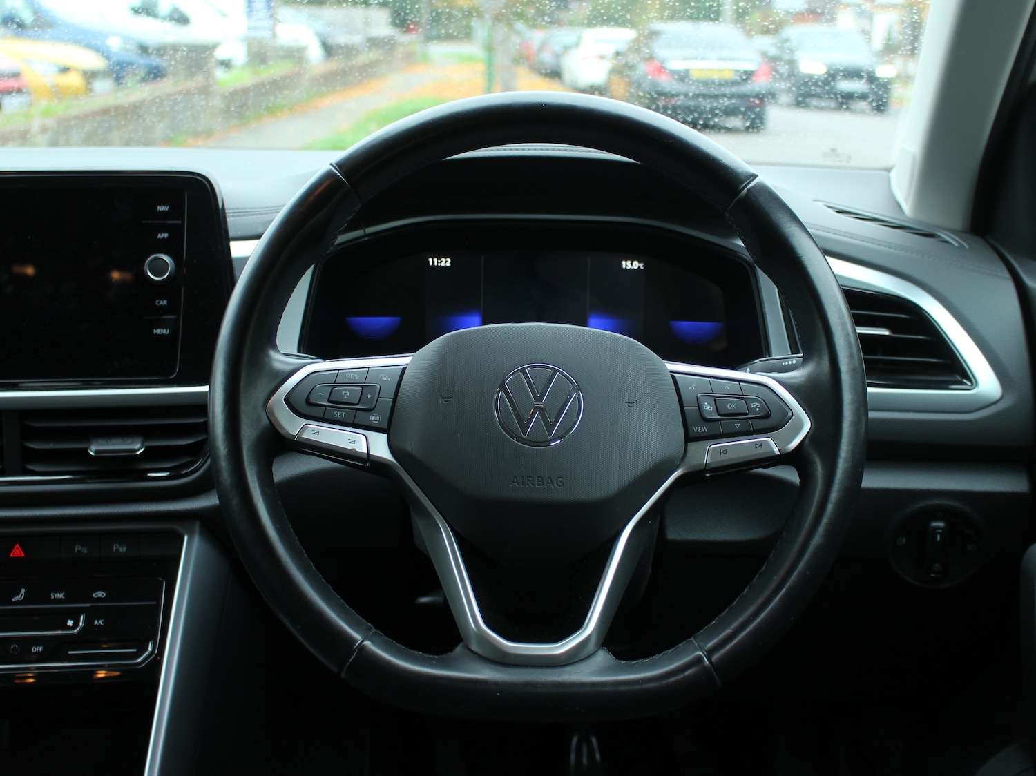 Used Volkswagen T-Roc 2022 for sale - 77620354: Photo 5