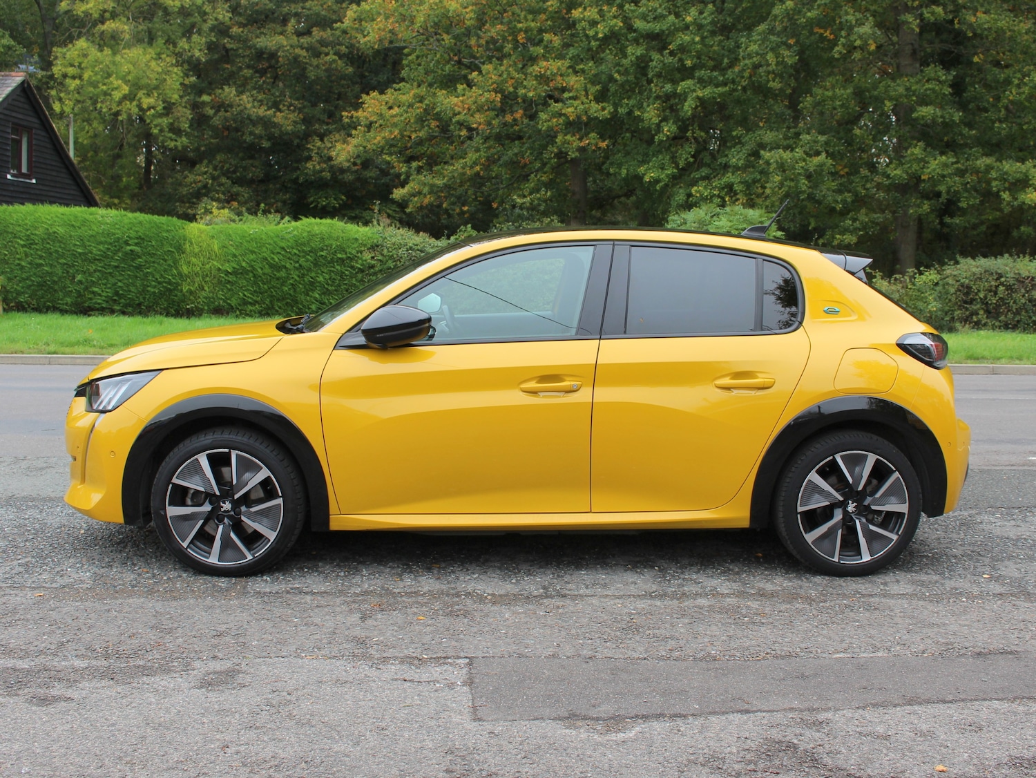 Used Peugeot E-208 2022 for sale - 76273686: Photo 15