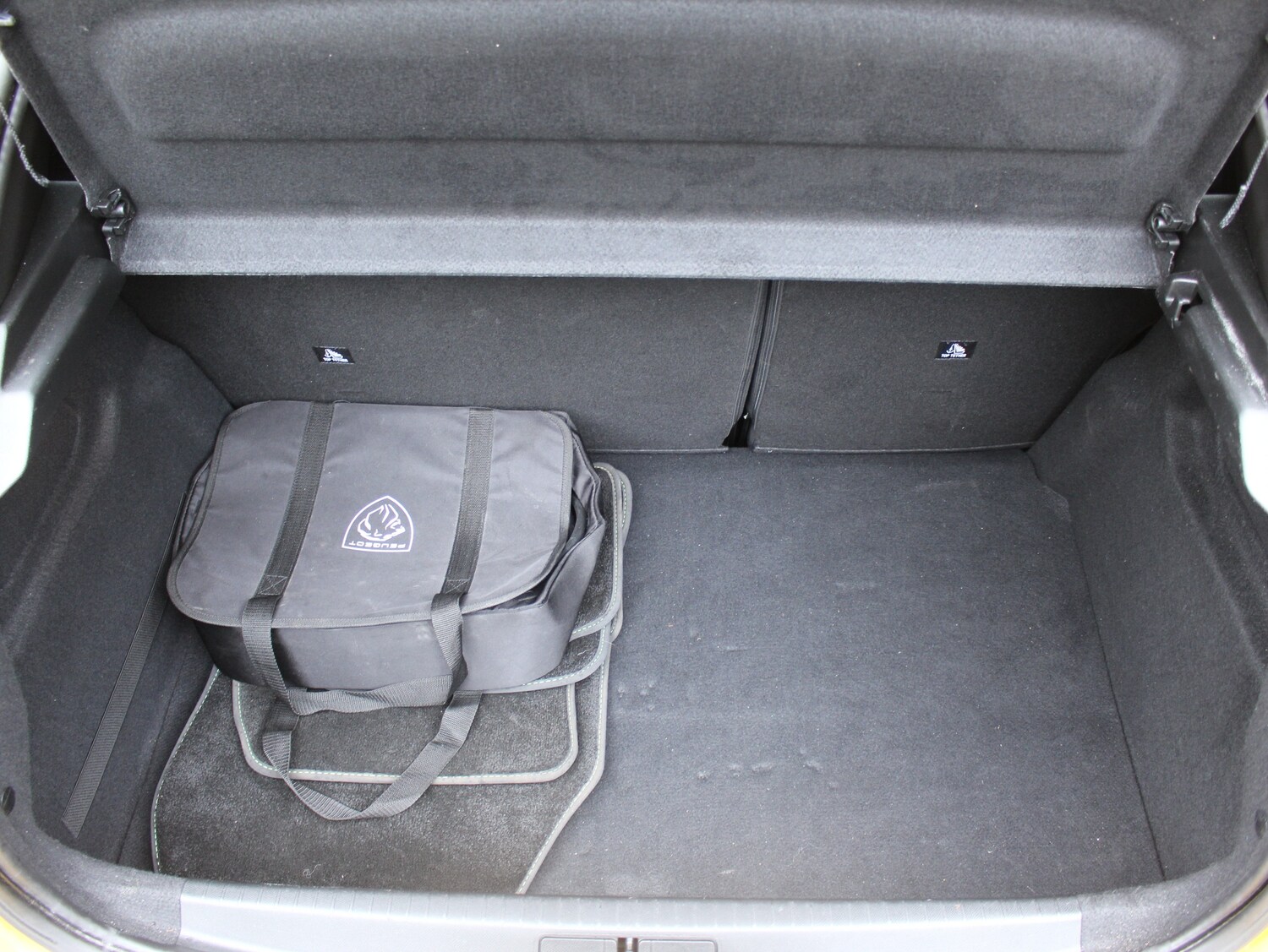 Used Peugeot E-208 2022 for sale - 76273686: Photo 19