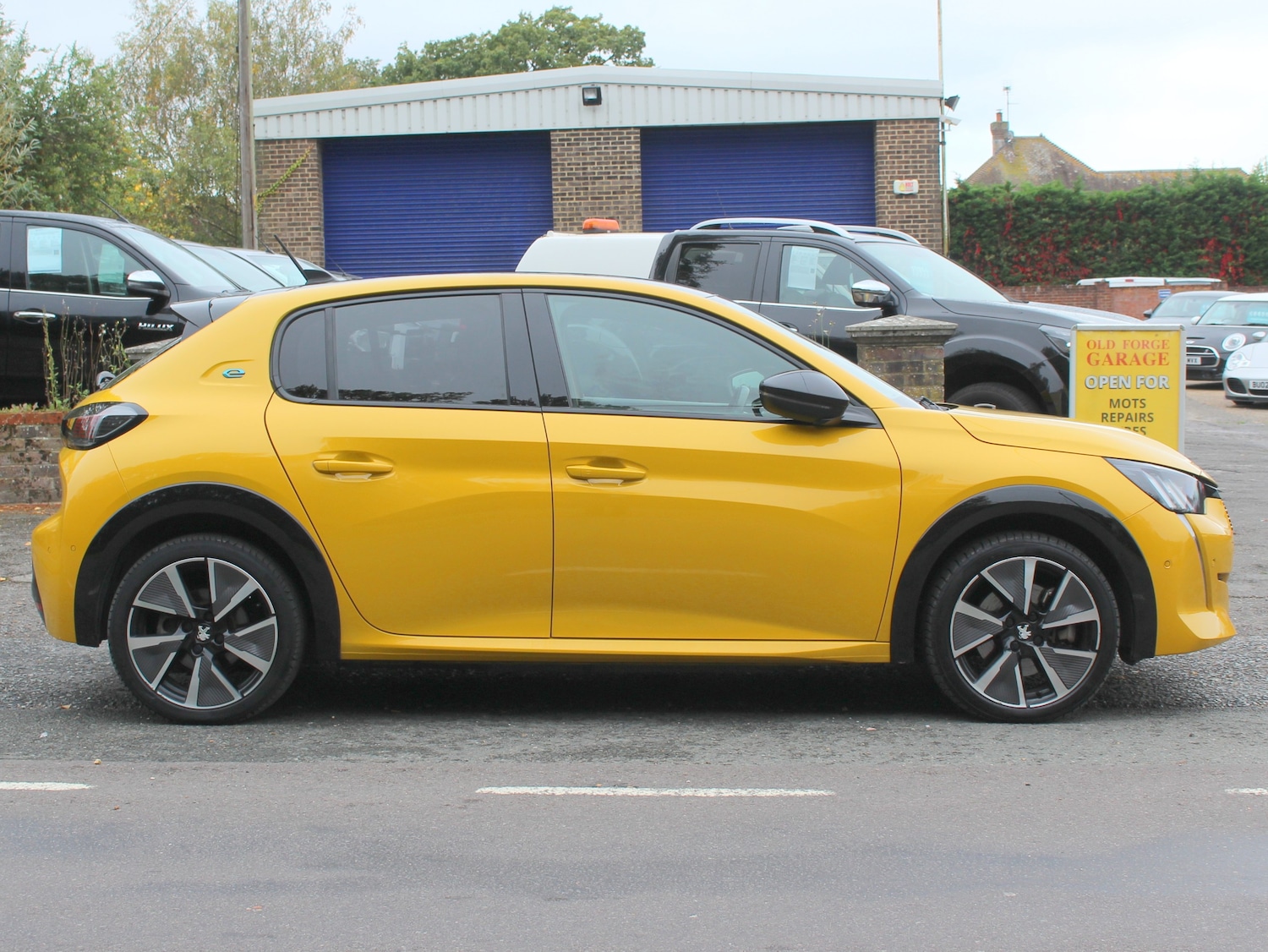 Used Peugeot E-208 2022 for sale - 76273686: Photo 2