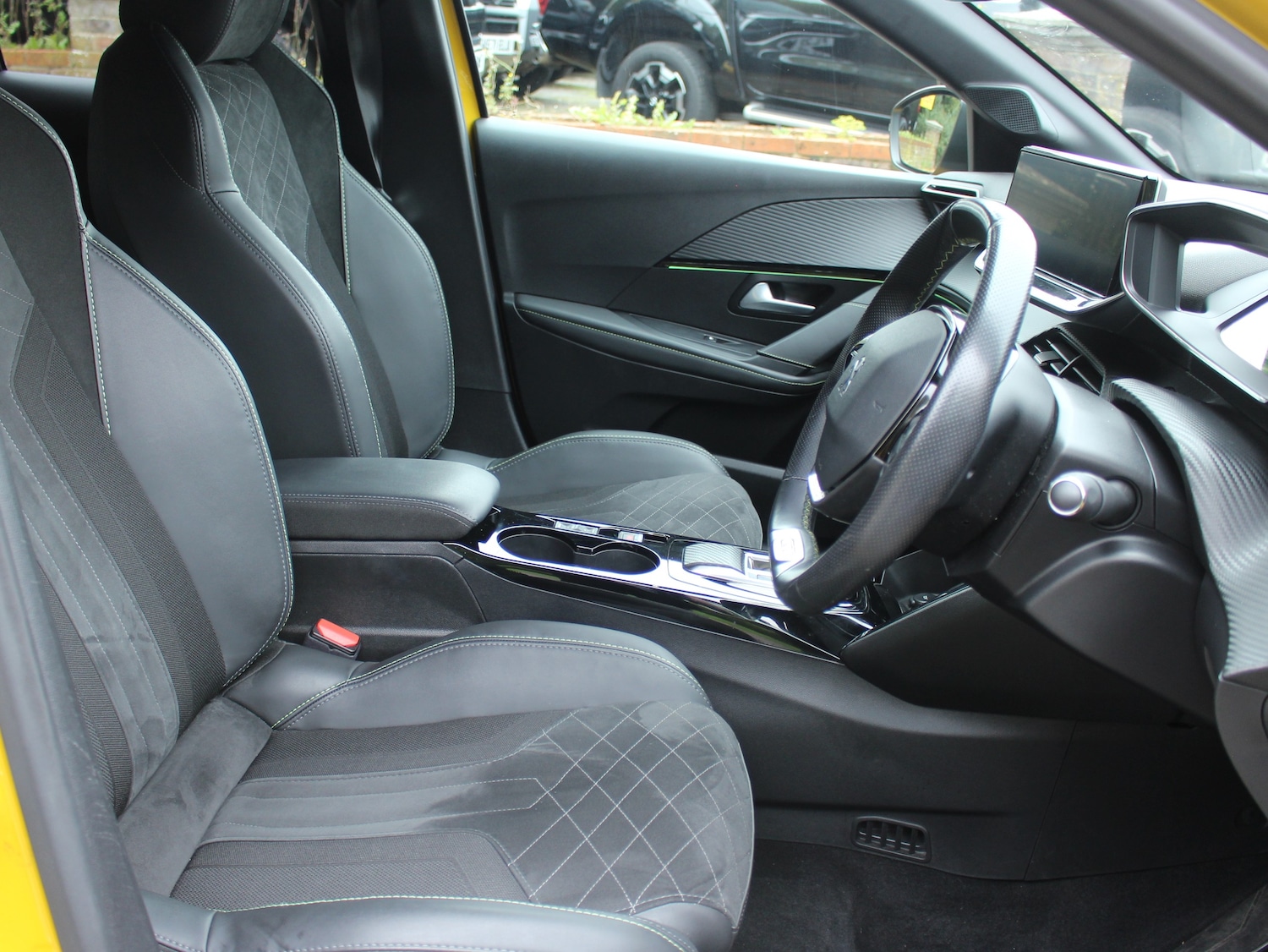 Used Peugeot E-208 2022 for sale - 76273686: Photo 21