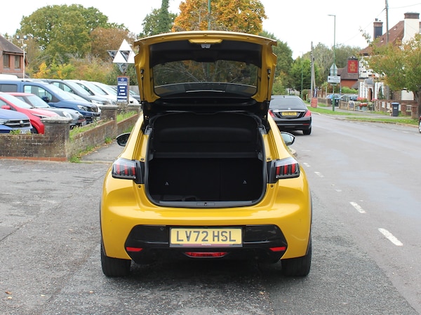 Used Peugeot E-208 2022 for sale - 76273686: Photo 8