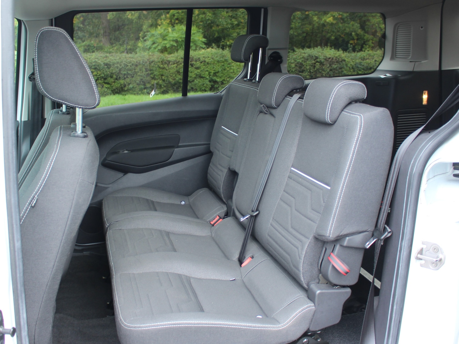 Used Ford Grand Tourneo Connect 2017 for sale - 76334653: Photo 4