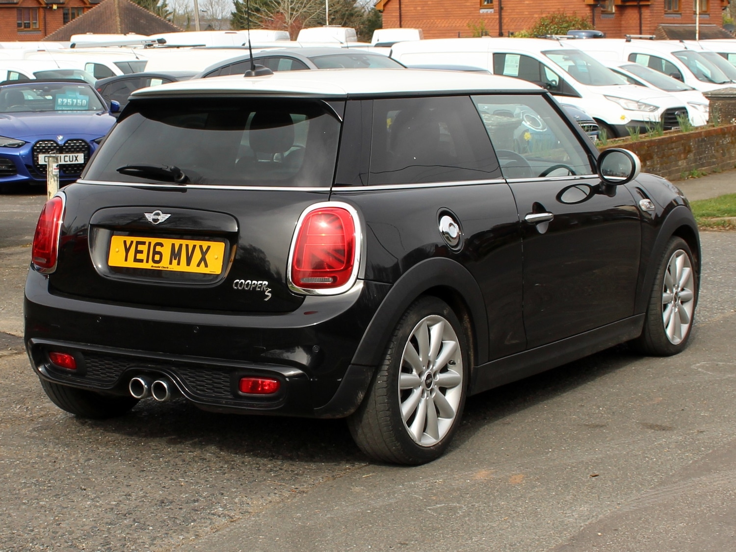 Used MINI Hatch 2016 for sale - 76697870: Photo 40