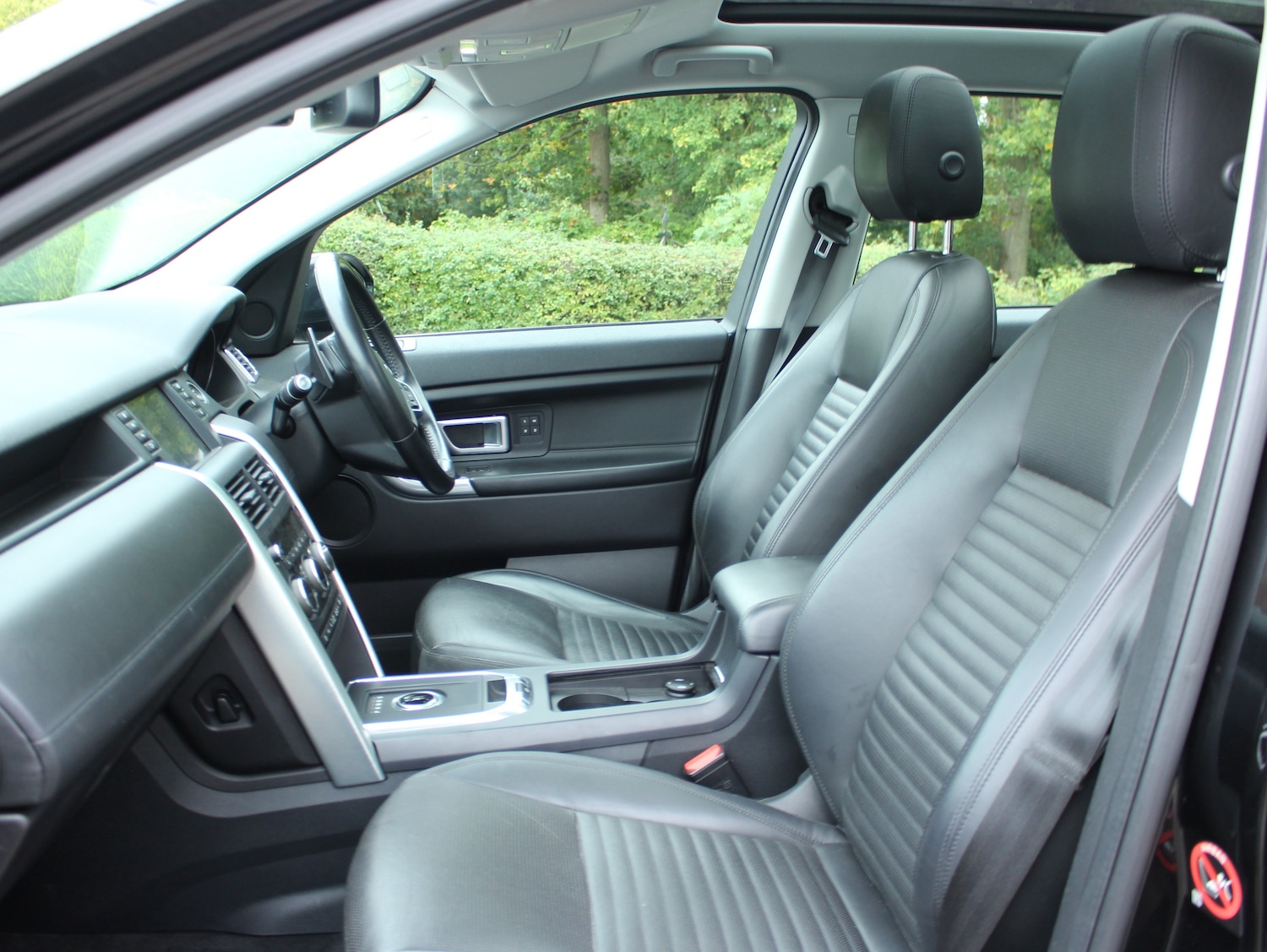 Used Land Rover Discovery Sport 2018 for sale - 76064965: Photo 15