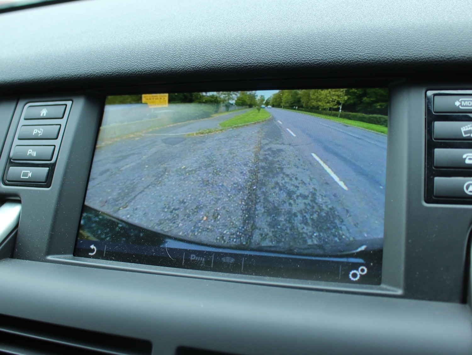 Used Land Rover Discovery Sport 2018 for sale - 76064965: Photo 28