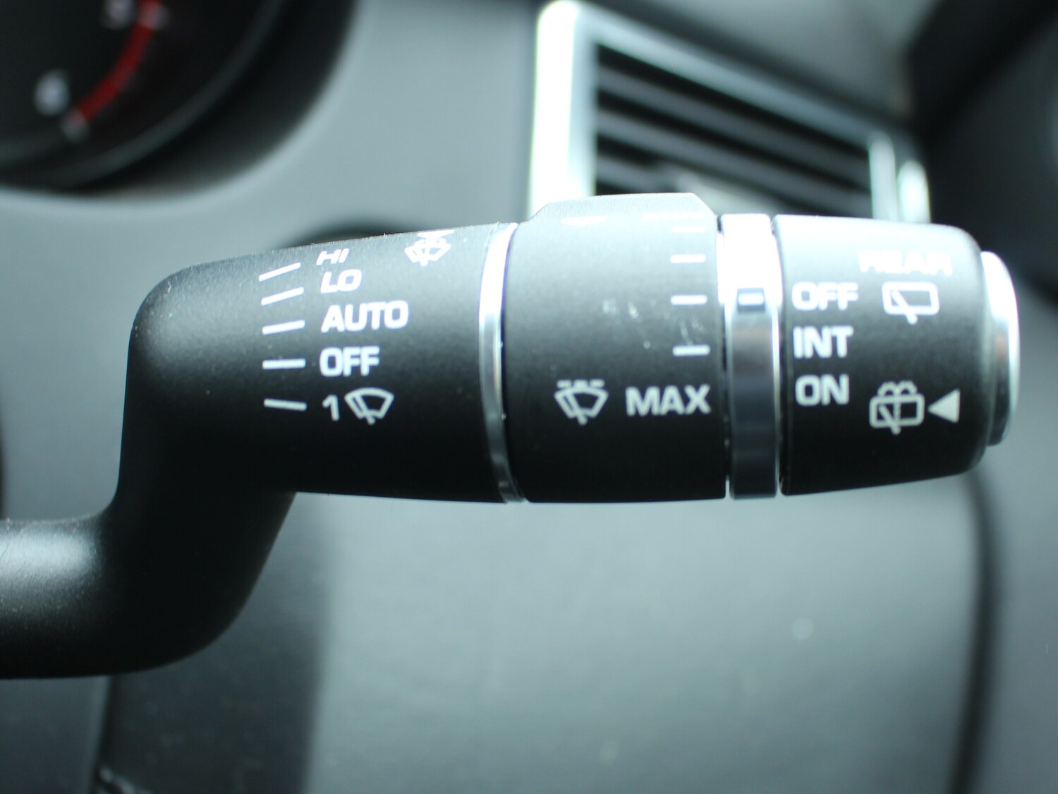 Used Land Rover Discovery Sport 2018 for sale - 76064965: Photo 33