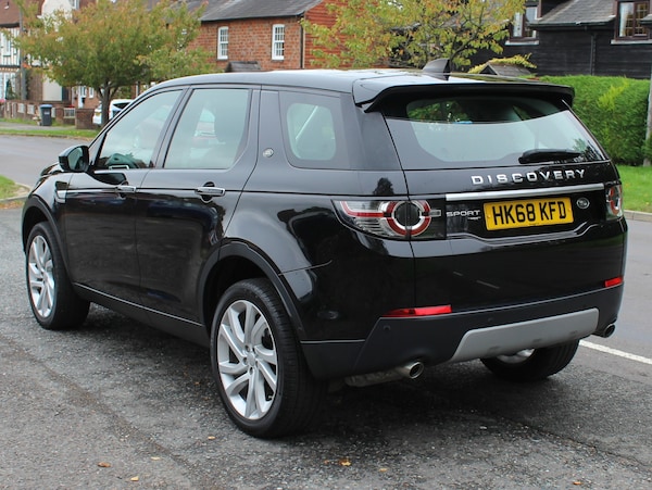 Used Land Rover Discovery Sport 2018 for sale - 76064965: Photo 3