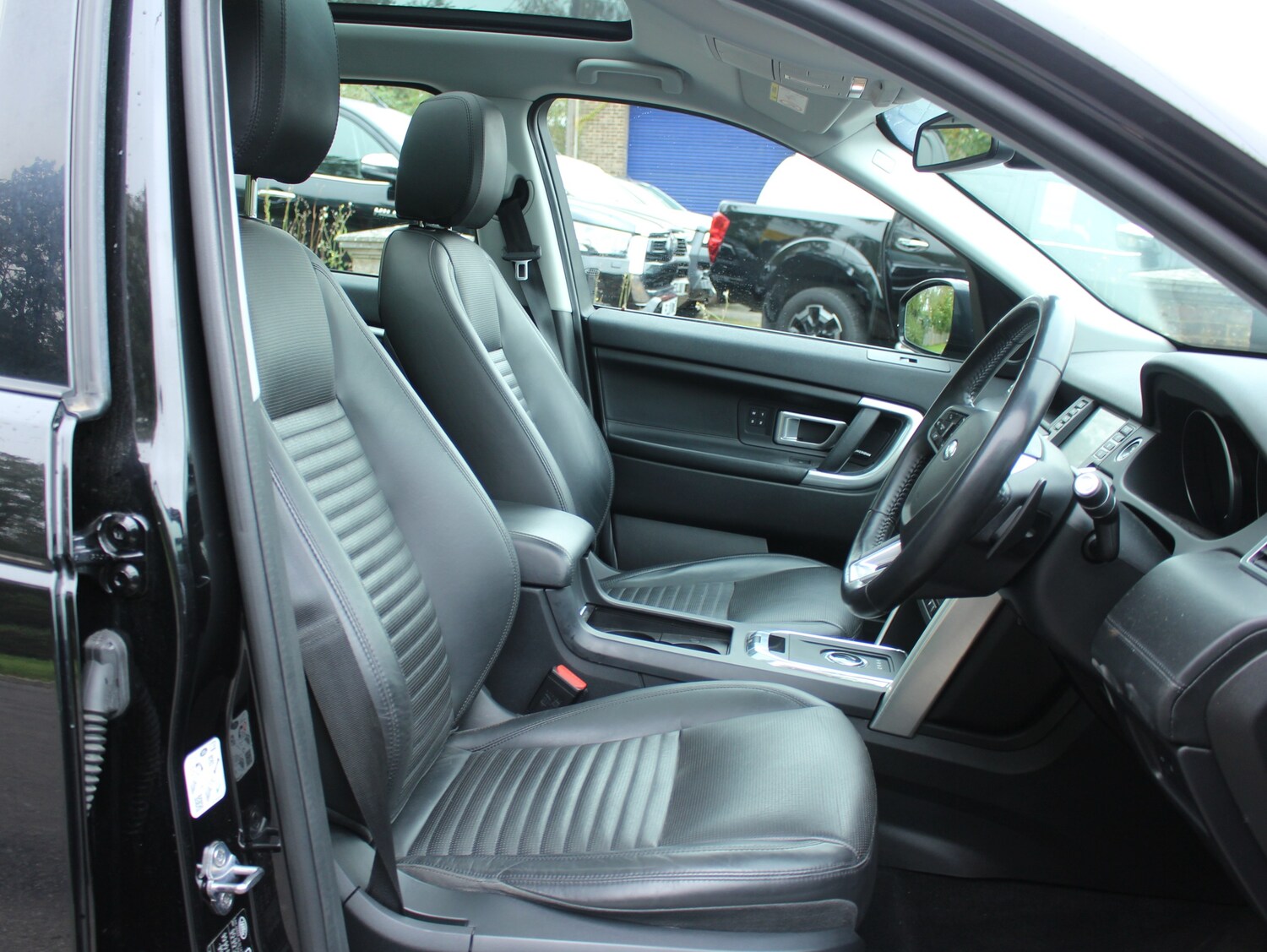 Used Land Rover Discovery Sport 2018 for sale - 76064965: Photo 53