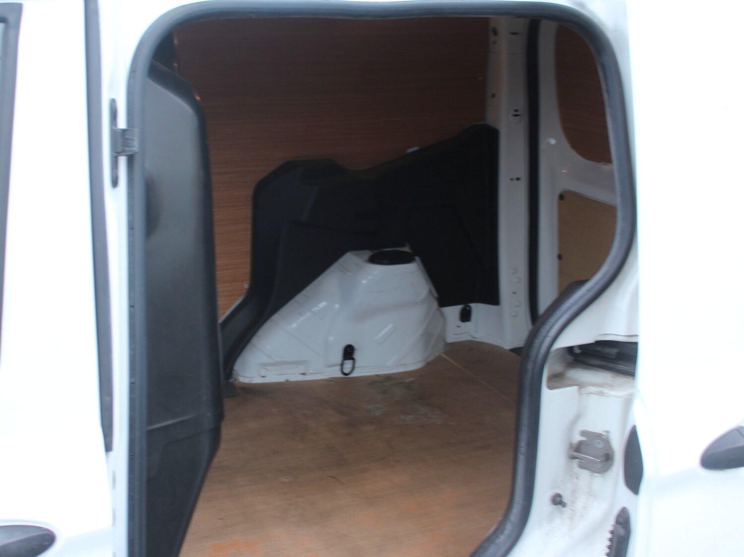 Used Ford Transit Courier 2021 for sale - 77421283: Photo 19